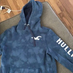 Hollister sweatshirt
